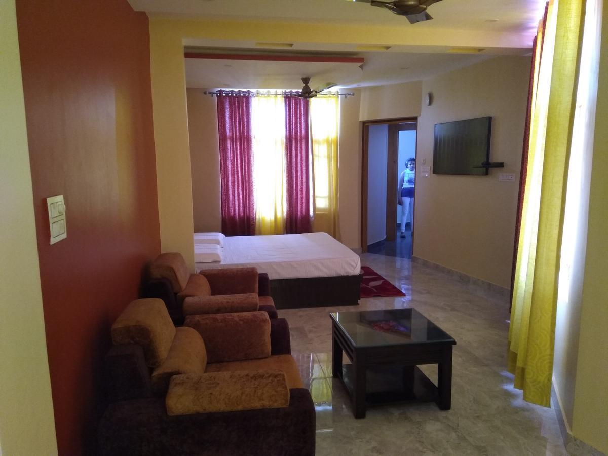 Hotel Sky Bule & Restaurant Khas Nagrota Ngoại thất bức ảnh